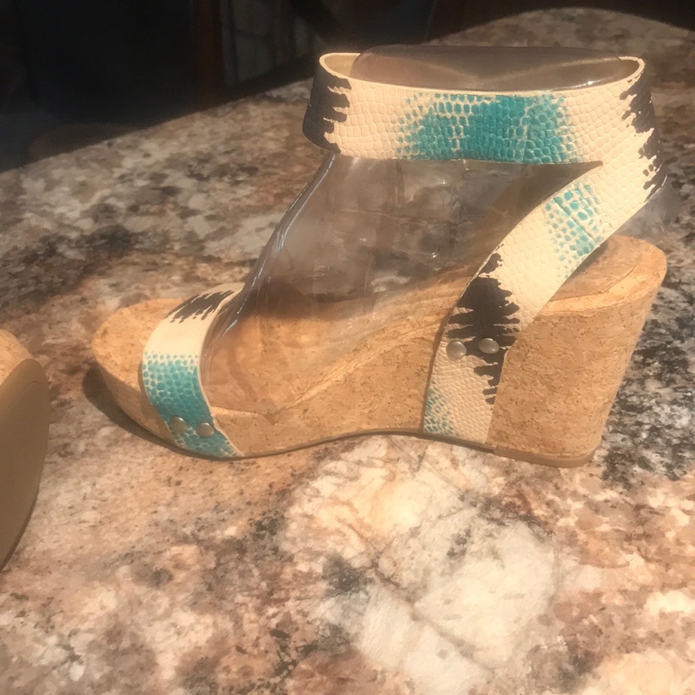 Women’s Shoes